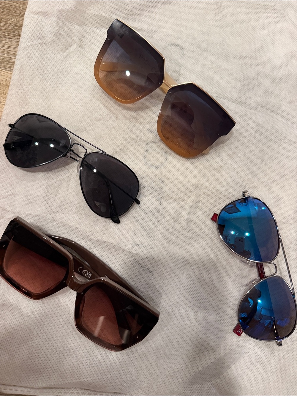 Tommy Hilfiger Aviator plus 3 free pairs